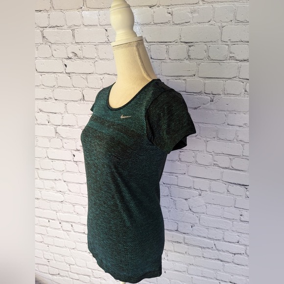 Nike Dri-fit Short Sleeve Athletic Top Green Size Small - Picture 4 of 6